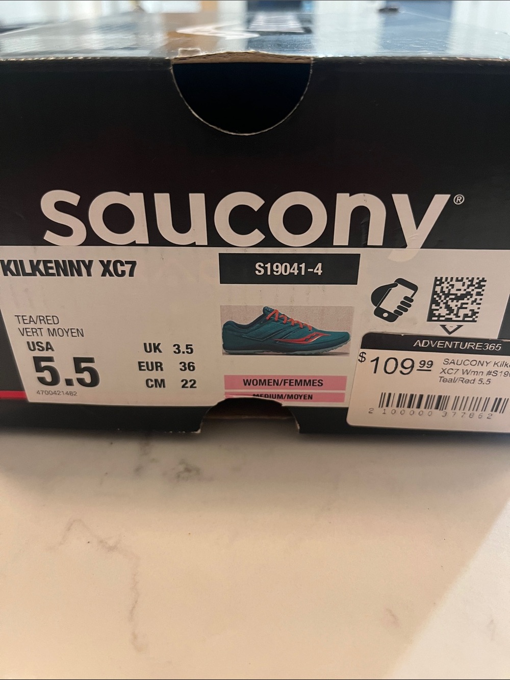 Saucony Kilkenny XC7 Teal with Red Accents cross country running spikes